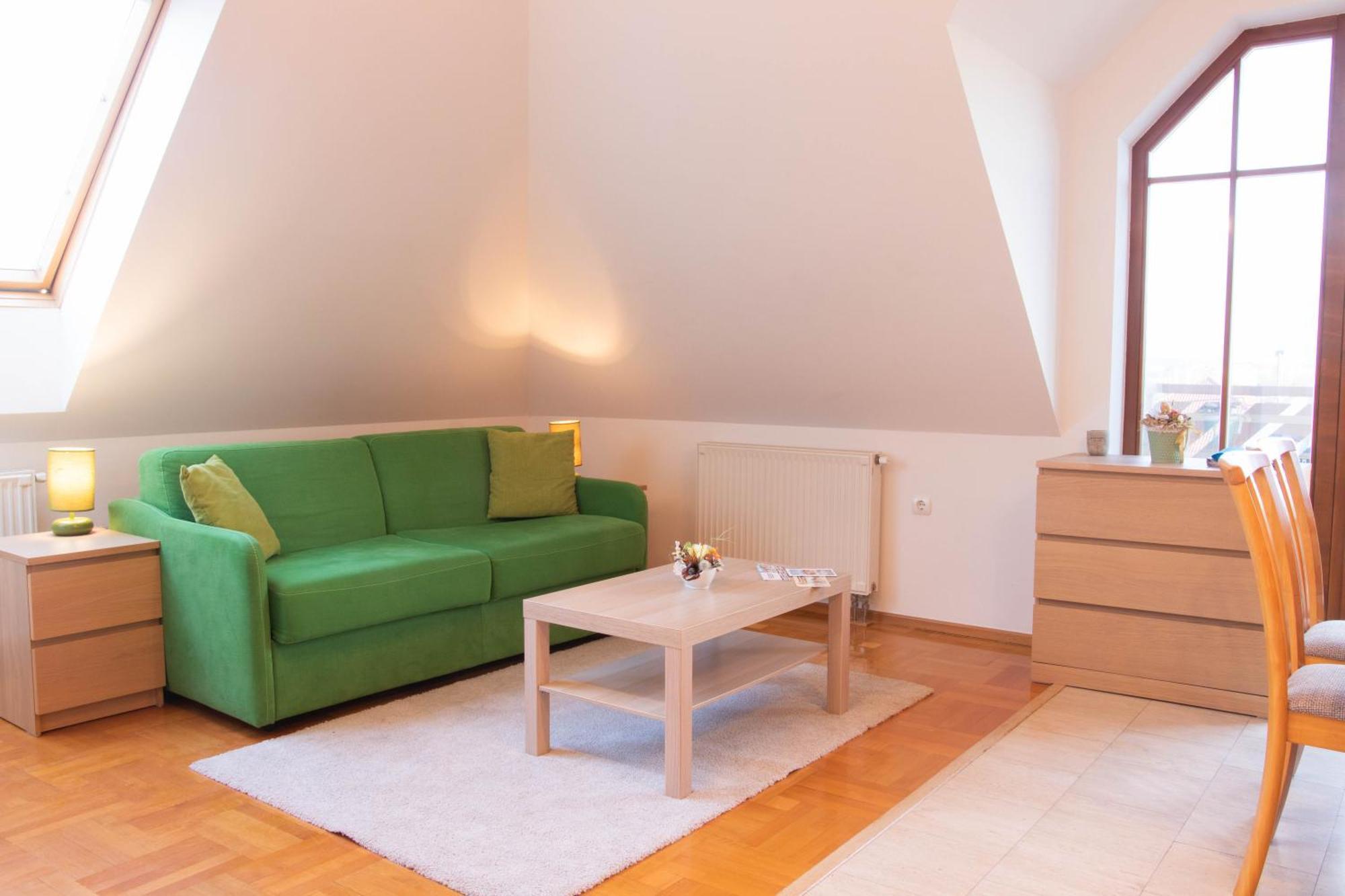 Gárdonyi Apartman Eger Exterior foto